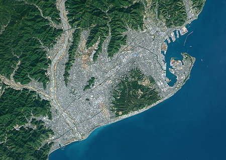 simsearch:872-09185542,k - Color satellite image of Shizuoka, Japan. Image collected on May 08, 2017 by Sentinel-2 satellites. Photographie de stock - Rights-Managed, Code: 872-09185584