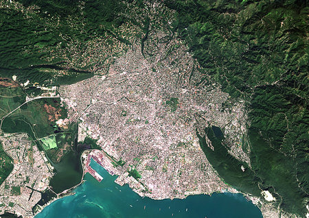 simsearch:872-08082758,k - Color satellite image of Kingston, capital city of JaMayca. Image collected on December 16, 2017 by Sentinel-2 satellites. Foto de stock - Con derechos protegidos, Código: 872-09185621