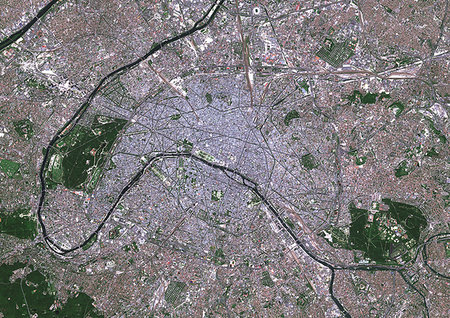 simsearch:872-08082740,k - Color satellite image of Paris, capital city of France. The Seine River flows through the city. Image collected on May 26, 2017 by Sentinel-2 satellites. Foto de stock - Con derechos protegidos, Código: 872-09185637