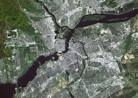 simsearch:872-09185507,k - Color satellite image of Ottawa, capital city of Canada. It stands on the south bank of the Ottawa River. Image collected on October 03, 2017 by Sentinel-2 satellites. Foto de stock - Con derechos protegidos, Código: 872-09185698