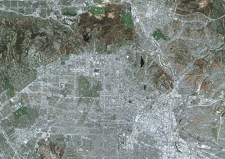 simsearch:872-09185797,k - Color satellite image of Central Los Angeles, California, United States. Image collected on June 13, 2017 by Sentinel-2 satellites. Photographie de stock - Rights-Managed, Code: 872-09185715