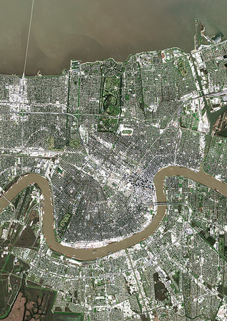 simsearch:872-09185859,k - Color satellite image of New Orleans, Louisiana, United States. The city is located in the Mississippi River Delta, south of Lake Pontchartrain, on the banks of the Mississippi River.  Image collected on February 10, 2017 by Sentinel-2 satellites. Photographie de stock - Rights-Managed, Code: 872-09185727