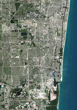 simsearch:872-09185692,k - Color satellite image of Fort Lauderdale, Florida, United States. Image collected on January 06, 2017 by Sentinel-2 satellites. Photographie de stock - Rights-Managed, Code: 872-09185722