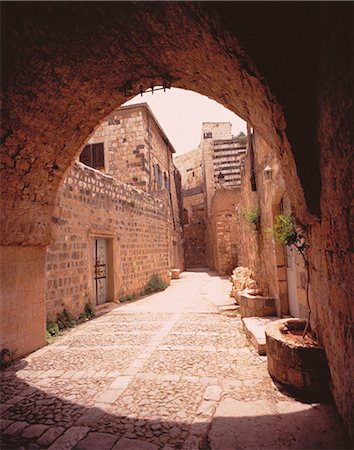 syrier - Narrow Street and Archway Hama, Syria Foto de stock - Con derechos protegidos, Código: 873-06440347
