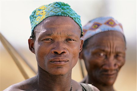 Portrait de Bushmen traditionnelle coiffe Namibie, Afrique Photographie de stock - Rights-Managed, Code: 873-06440563