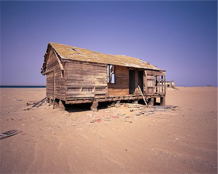 sheltered images - Déserte maison Baya Del Tigre Angola Photographie de stock - Rights-Managed, Code: 873-06440598