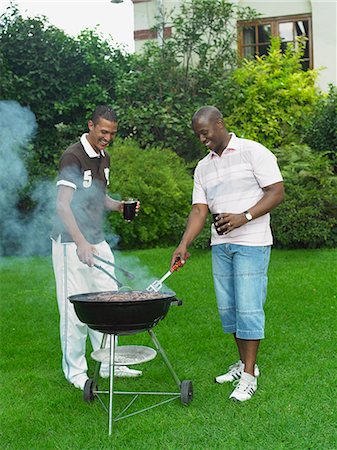 simsearch:6102-03859393,k - Men Barbecuing Stock Photo - Rights-Managed, Code: 873-06441223