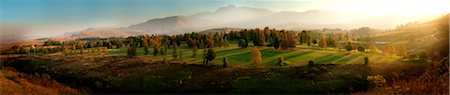 south african landscapes - Champagne Castle Drakensberg. Golf course and Mountains. Stock Photo - Rights-Managed, Code: 873-07156743