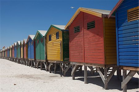 simsearch:873-06675242,k - Colorful houses, Sea Point Stock Photo - Rights-Managed, Code: 873-07157175
